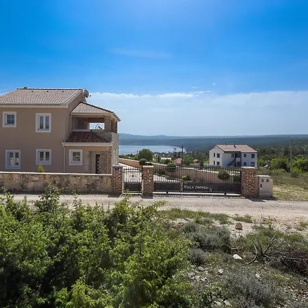 With Heated Pool And Sea View Near Zadar * Pridraga