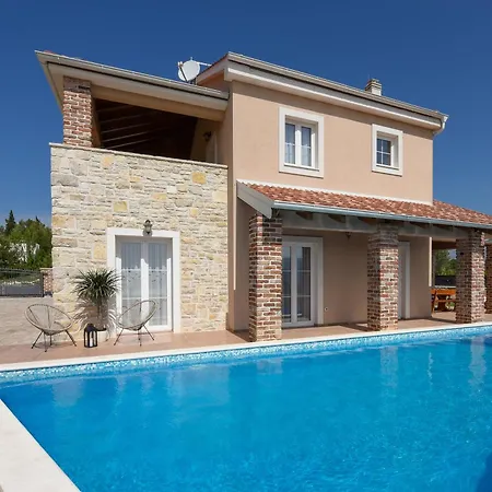 빌라 With Heated Pool And Sea View Near Zadar Pridraga