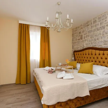 With Heated Pool And Sea View Near Zadar Pridraga